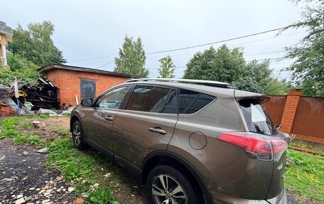 Toyota RAV4, 2017 год, 2 350 000 рублей, 2 фотография