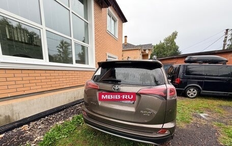 Toyota RAV4, 2017 год, 2 350 000 рублей, 5 фотография