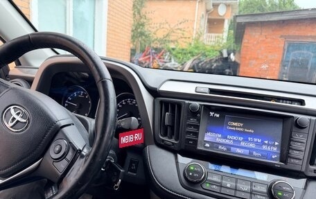 Toyota RAV4, 2017 год, 2 350 000 рублей, 11 фотография