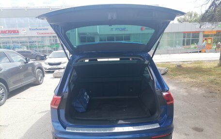 Volkswagen Tiguan II, 2019 год, 2 590 000 рублей, 19 фотография