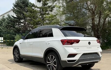Volkswagen T-Roc I, 2022 год, 1 867 000 рублей, 7 фотография