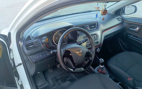 KIA Rio III рестайлинг, 2015 год, 1 000 000 рублей, 6 фотография