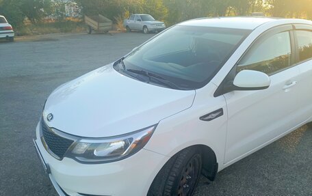 KIA Rio III рестайлинг, 2015 год, 1 000 000 рублей, 9 фотография