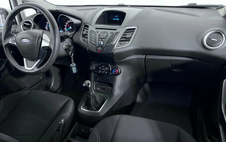 Ford Fiesta, 2015 год, 790 000 рублей, 10 фотография