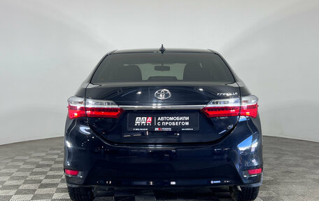 Toyota Corolla, 2018 год, 1 695 000 рублей, 6 фотография