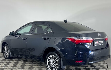 Toyota Corolla, 2018 год, 1 695 000 рублей, 7 фотография