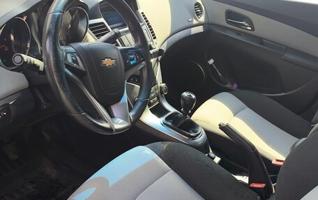 Chevrolet Cruze II, 2012 год, 680 000 рублей, 6 фотография