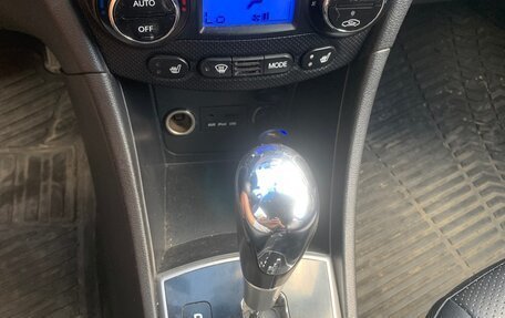 Hyundai Solaris II рестайлинг, 2012 год, 750 000 рублей, 9 фотография
