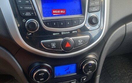 Hyundai Solaris II рестайлинг, 2012 год, 750 000 рублей, 8 фотография