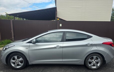 Hyundai Elantra V, 2012 год, 729 000 рублей, 2 фотография