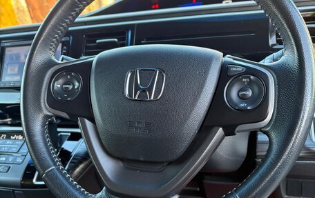 Honda Stepwgn IV, 2015 год, 1 675 000 рублей, 14 фотография