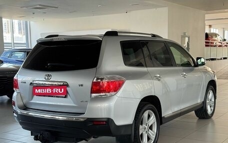 Toyota Highlander III, 2012 год, 2 000 000 рублей, 4 фотография
