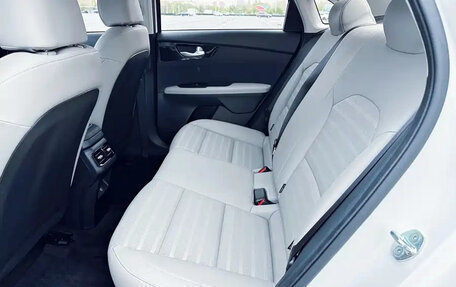 KIA K3, 2023 год, 1 340 000 рублей, 15 фотография