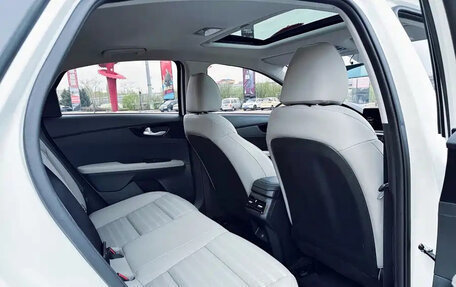 KIA K3, 2023 год, 1 340 000 рублей, 16 фотография