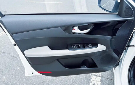 KIA K3, 2023 год, 1 340 000 рублей, 10 фотография
