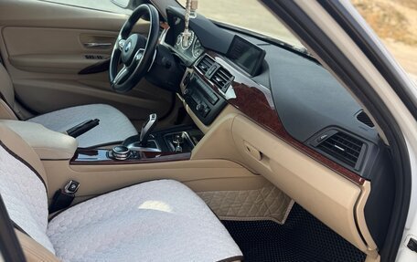 BMW 3 серия, 2012 год, 2 170 000 рублей, 15 фотография