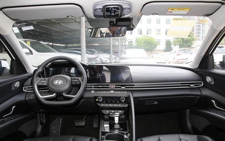 Hyundai Elantra, 2025 год, 2 410 000 рублей, 9 фотография