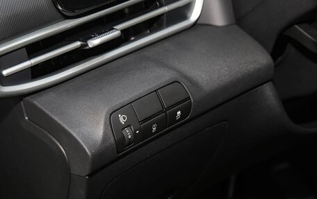 Hyundai Elantra, 2025 год, 2 410 000 рублей, 13 фотография
