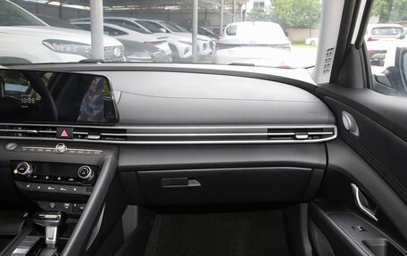 Hyundai Elantra, 2025 год, 2 410 000 рублей, 10 фотография