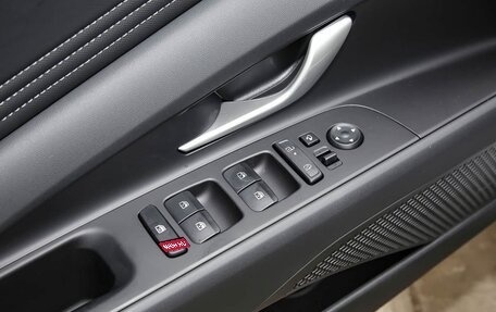 Hyundai Elantra, 2025 год, 2 410 000 рублей, 32 фотография