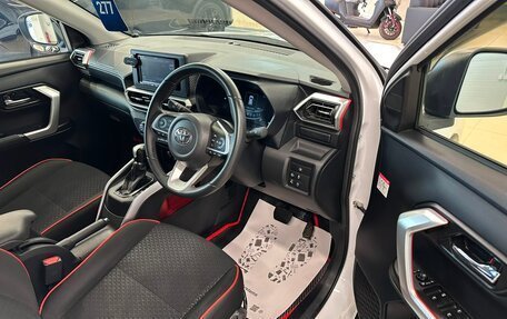 Toyota Raize I, 2021 год, 1 799 000 рублей, 10 фотография