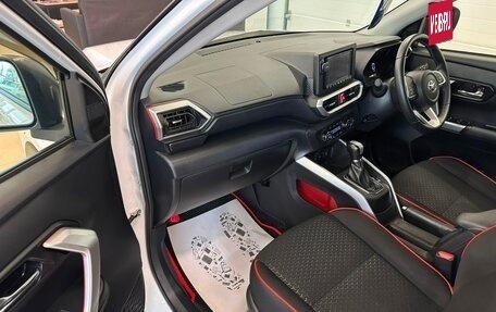 Toyota Raize I, 2021 год, 1 799 000 рублей, 12 фотография