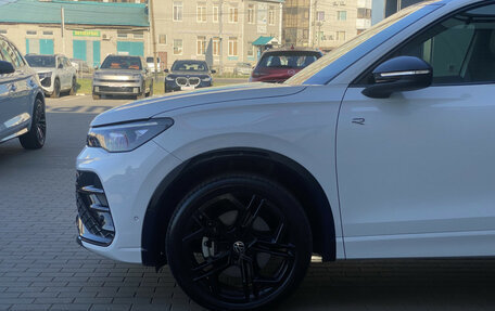 Volkswagen Tiguan, 2025 год, 4 250 000 рублей, 10 фотография