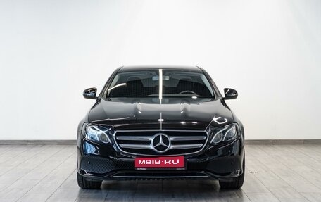 Mercedes-Benz E-Класс, 2020 год, 2 499 000 рублей, 3 фотография