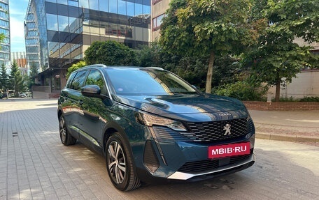 Peugeot 5008 II, 2021 год, 2 200 000 рублей, 2 фотография