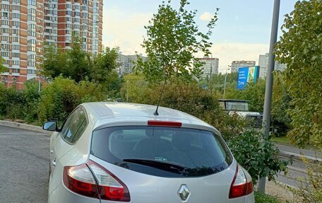 Renault Megane III, 2015 год, 700 000 рублей, 2 фотография