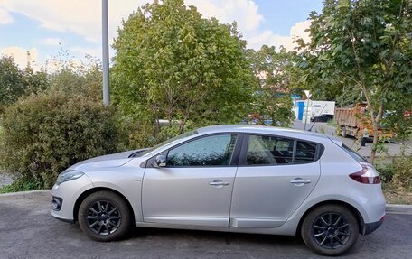Renault Megane III, 2015 год, 700 000 рублей, 3 фотография