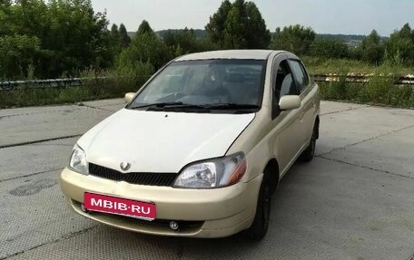 Toyota Platz, 2000 год, 300 000 рублей, 1 фотография