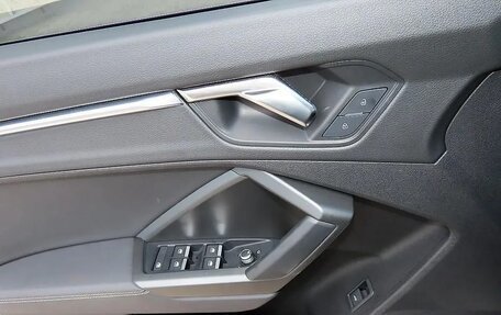Audi Q3 Sportback, 2023 год, 4 690 000 рублей, 7 фотография