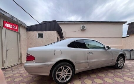 Mercedes-Benz CLK-Класс, 2001 год, 520 000 рублей, 3 фотография