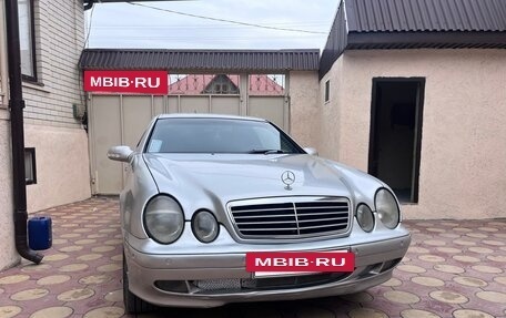 Mercedes-Benz CLK-Класс, 2001 год, 520 000 рублей, 6 фотография