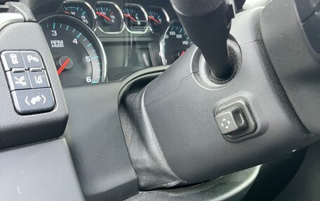 Chevrolet Tahoe IV, 2016 год, 3 499 000 рублей, 30 фотография