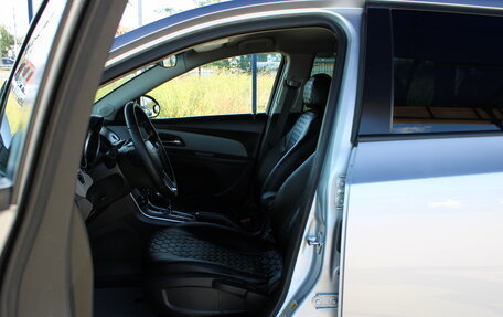 Chevrolet Cruze II, 2013 год, 919 000 рублей, 12 фотография