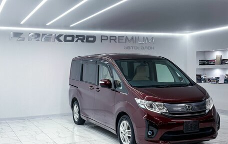 Honda Stepwgn IV, 2015 год, 2 400 000 рублей, 2 фотография