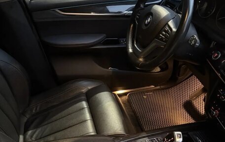 BMW X5, 2017 год, 3 300 000 рублей, 2 фотография