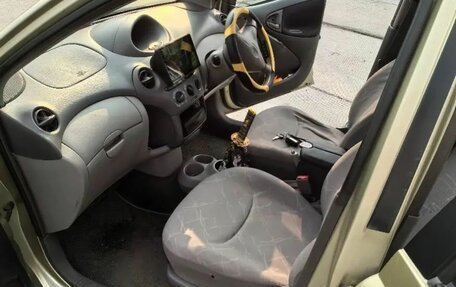 Toyota Platz, 2000 год, 300 000 рублей, 5 фотография
