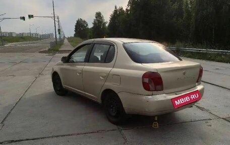Toyota Platz, 2000 год, 300 000 рублей, 3 фотография