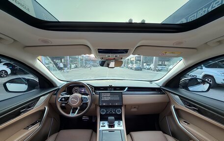 Jaguar F-Pace, 2022 год, 5 670 000 рублей, 11 фотография