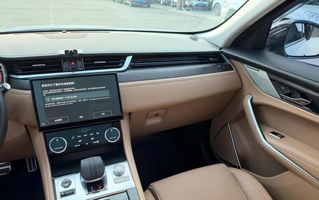 Jaguar F-Pace, 2022 год, 5 670 000 рублей, 14 фотография