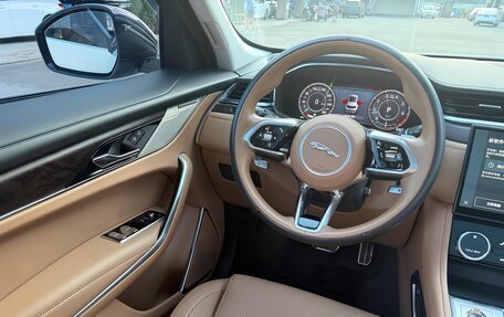 Jaguar F-Pace, 2022 год, 5 670 000 рублей, 12 фотография