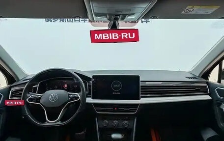 Volkswagen Tiguan II, 2023 год, 2 600 000 рублей, 10 фотография