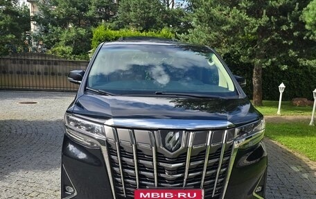 Toyota Alphard III, 2021 год, 7 500 000 рублей, 2 фотография