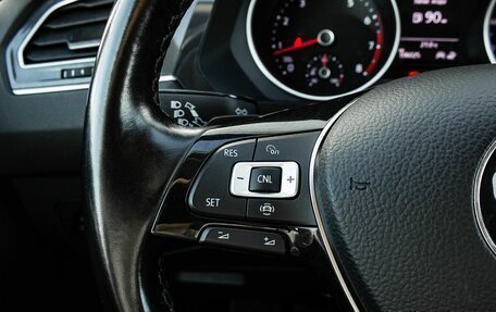 Volkswagen Tiguan II, 2019 год, 2 450 000 рублей, 14 фотография