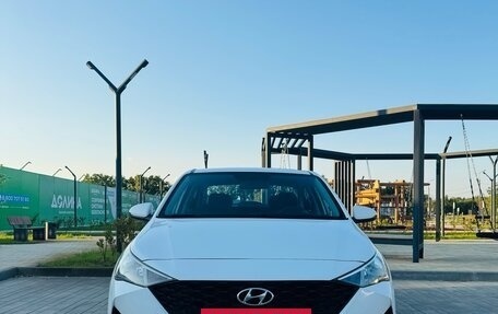 Hyundai Solaris II рестайлинг, 2021 год, 1 200 000 рублей, 2 фотография