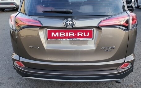 Toyota RAV4, 2019 год, 2 600 000 рублей, 5 фотография