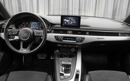 Audi A4, 2018 год, 2 250 000 рублей, 8 фотография